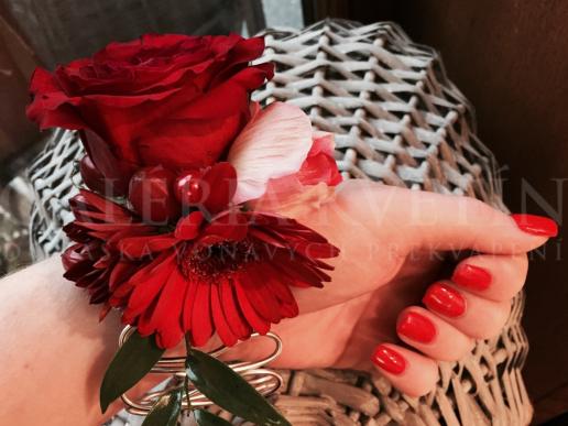 Náramok na ruku Nesmrteľná červená Galérie Kvetín